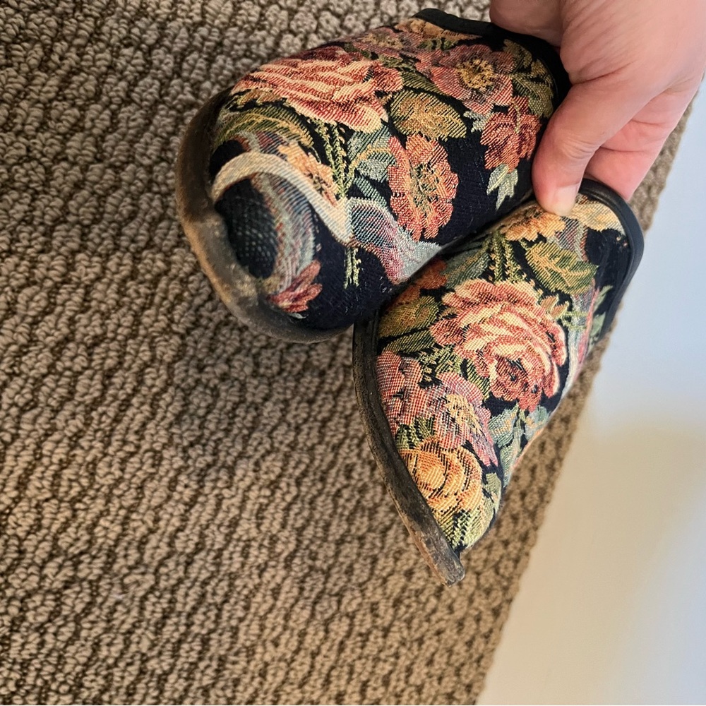 Greater LA vtg FLoral Tapestery Mule cottagecore boho granny dark romantic Sz 7 - Picture 8 of 12